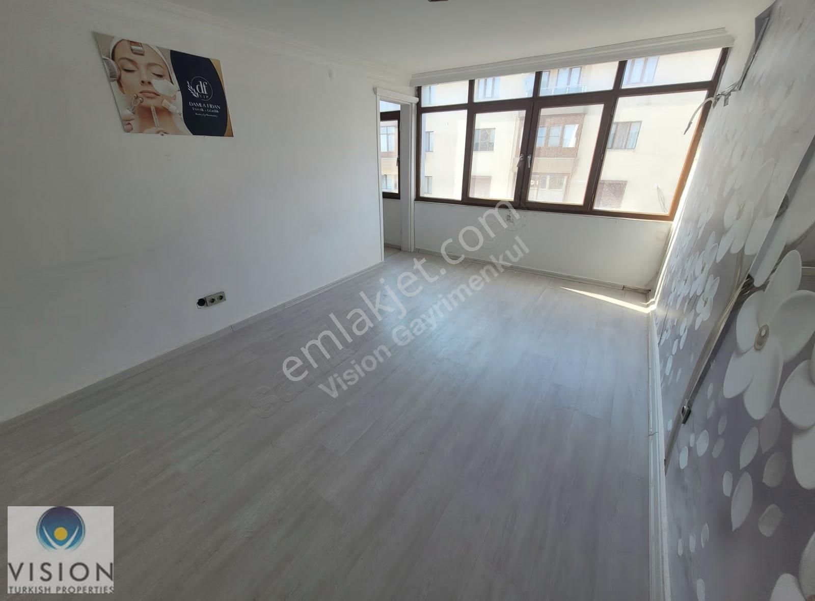 Didim İş Bankası Karşısında Asansörlü 3 Oda Kiralık Ofis - Görsel 8