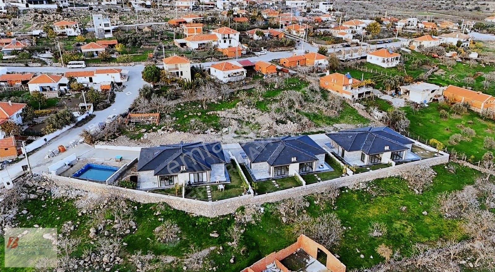 Çamlıca Gold Sitesinde Doğayla İç İçe Full Lüx Villalar - Görsel 15