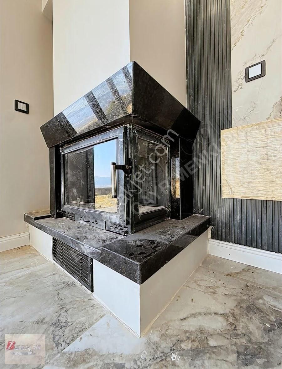 Çamlıca Gold Sitesinde Doğayla İç İçe Full Lüx Villalar - Görsel 33