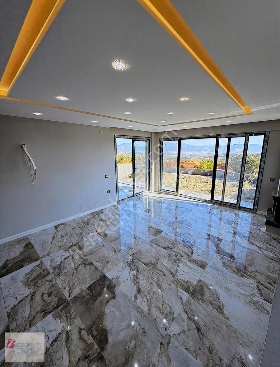 Çamlıca Gold Sitesinde Doğayla İç İçe Full Lüx Villalar - Görsel 9