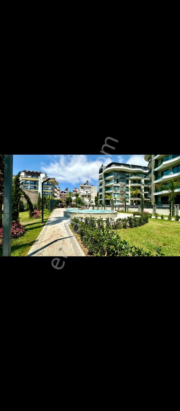 Antalya Alanya Merkezde 3+1 Eşyalı Satılık Daire