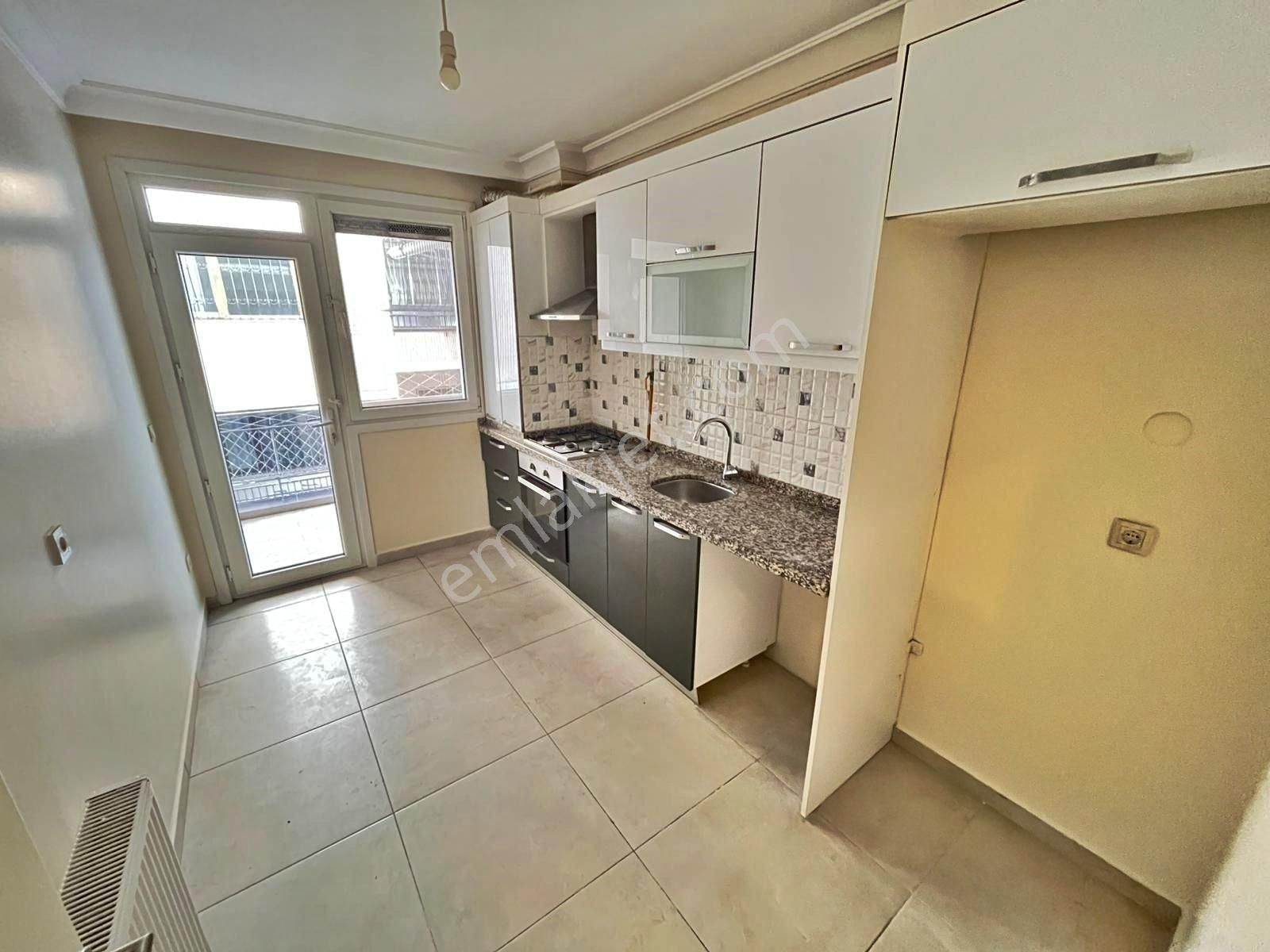 Yatırım'dan Altıntepe Sahilde Ayrı Mutfak Ve Balkonlu 1.kat 3+1 - Görsel 2