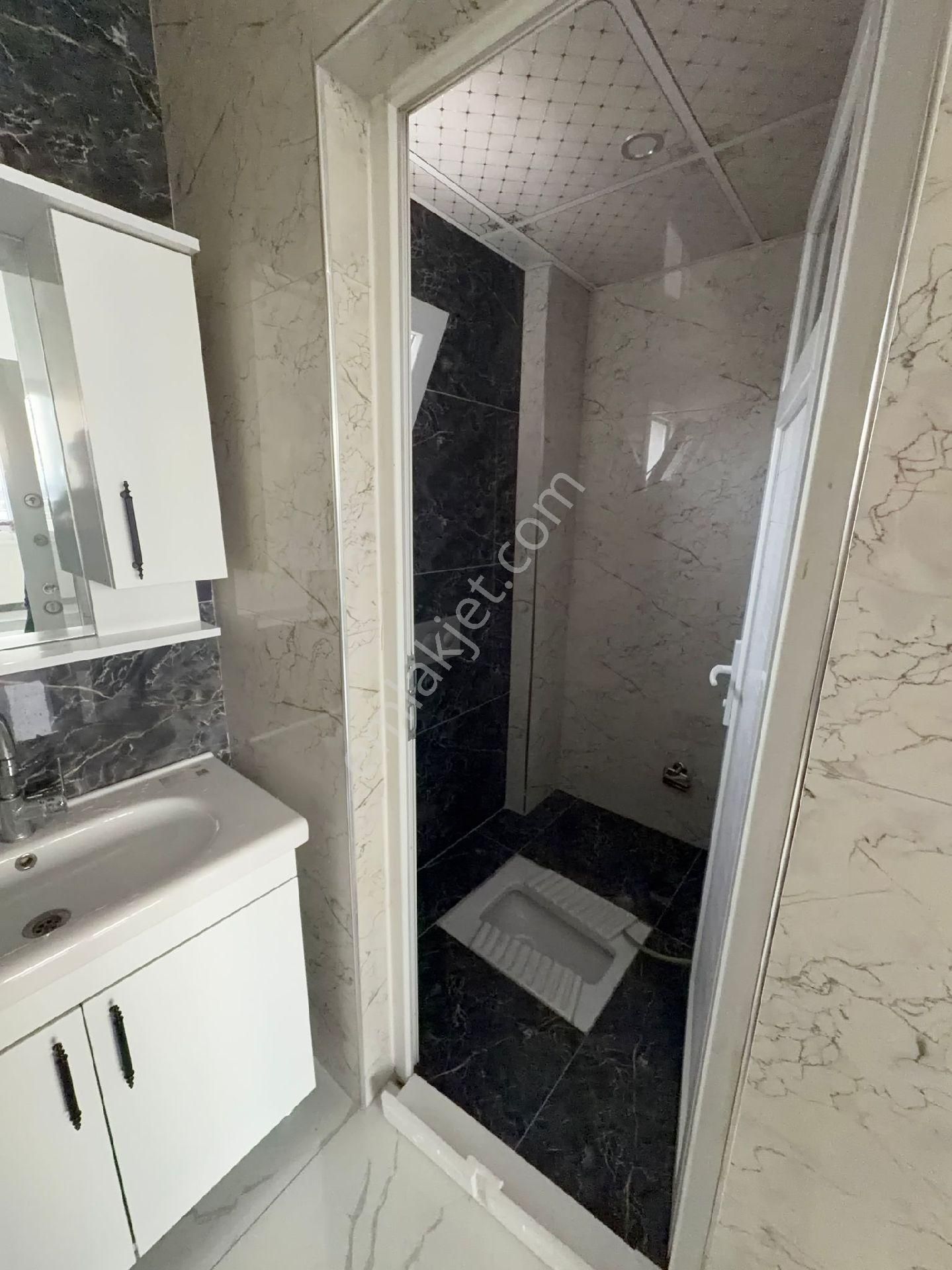 Lavinia'dan Küçük Dikilide 2+1 Teraslı Bahçeli Kiralık Müstakil - Görsel 11