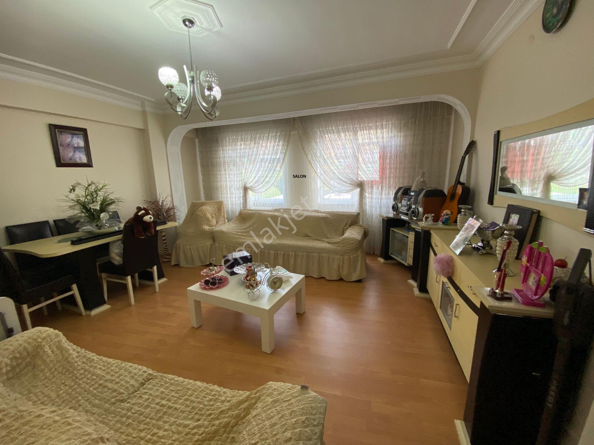 Avrupa Emlak Tan Kazım Karabekir Mah 120m² 3+1 1.normal Kat,16 Yıllık,iskanlı,tem'e Cephe Önü Açık
