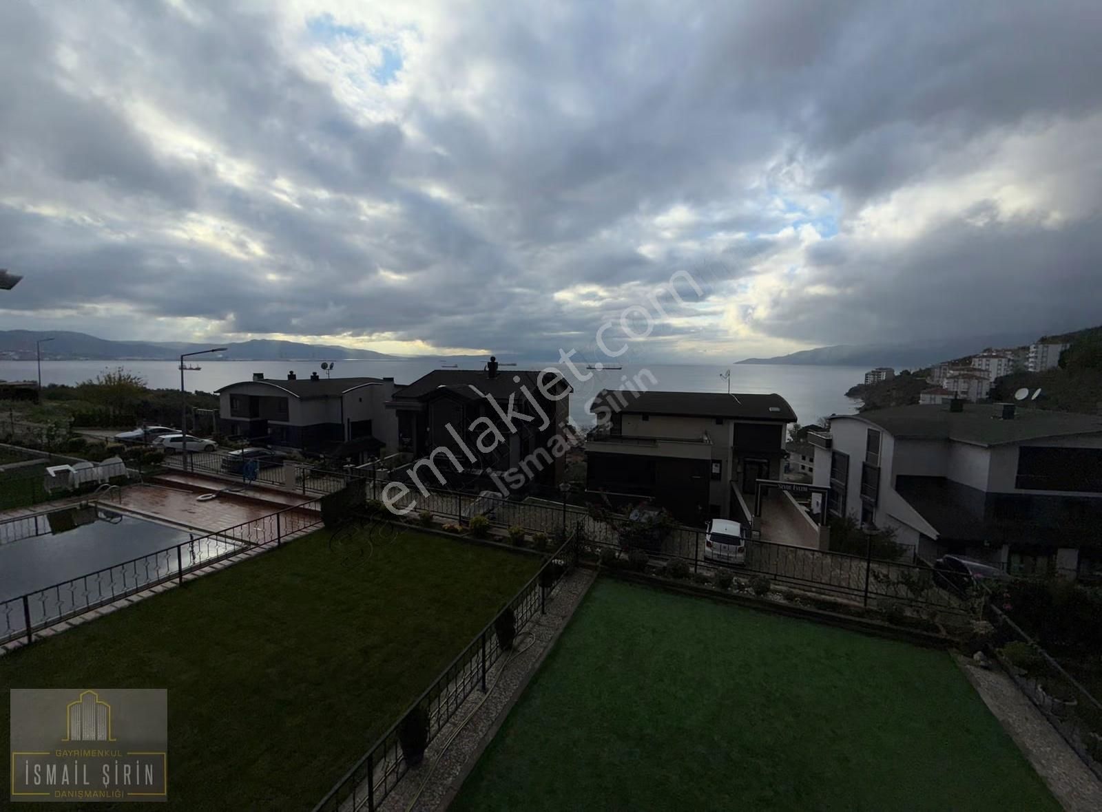 İsmail Şirinden Baytaş Elit'te Havuzlu Deniz Manzaralı 2+1 Daire