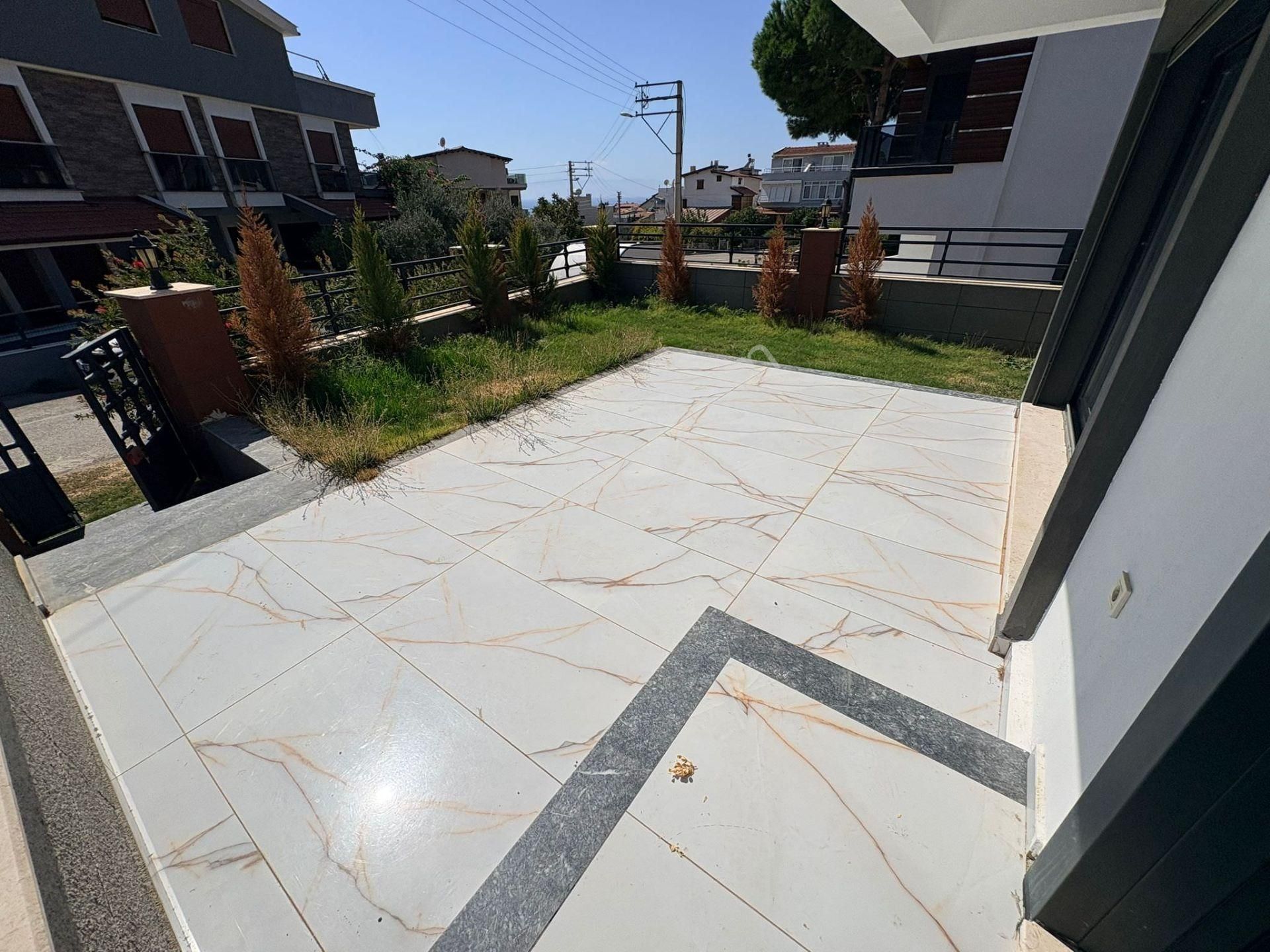 Özdere'de Geniş Bahçeli Ferah Sıfır 3+1 Dubleks Villa | Gökçen Emlak - Görsel 2