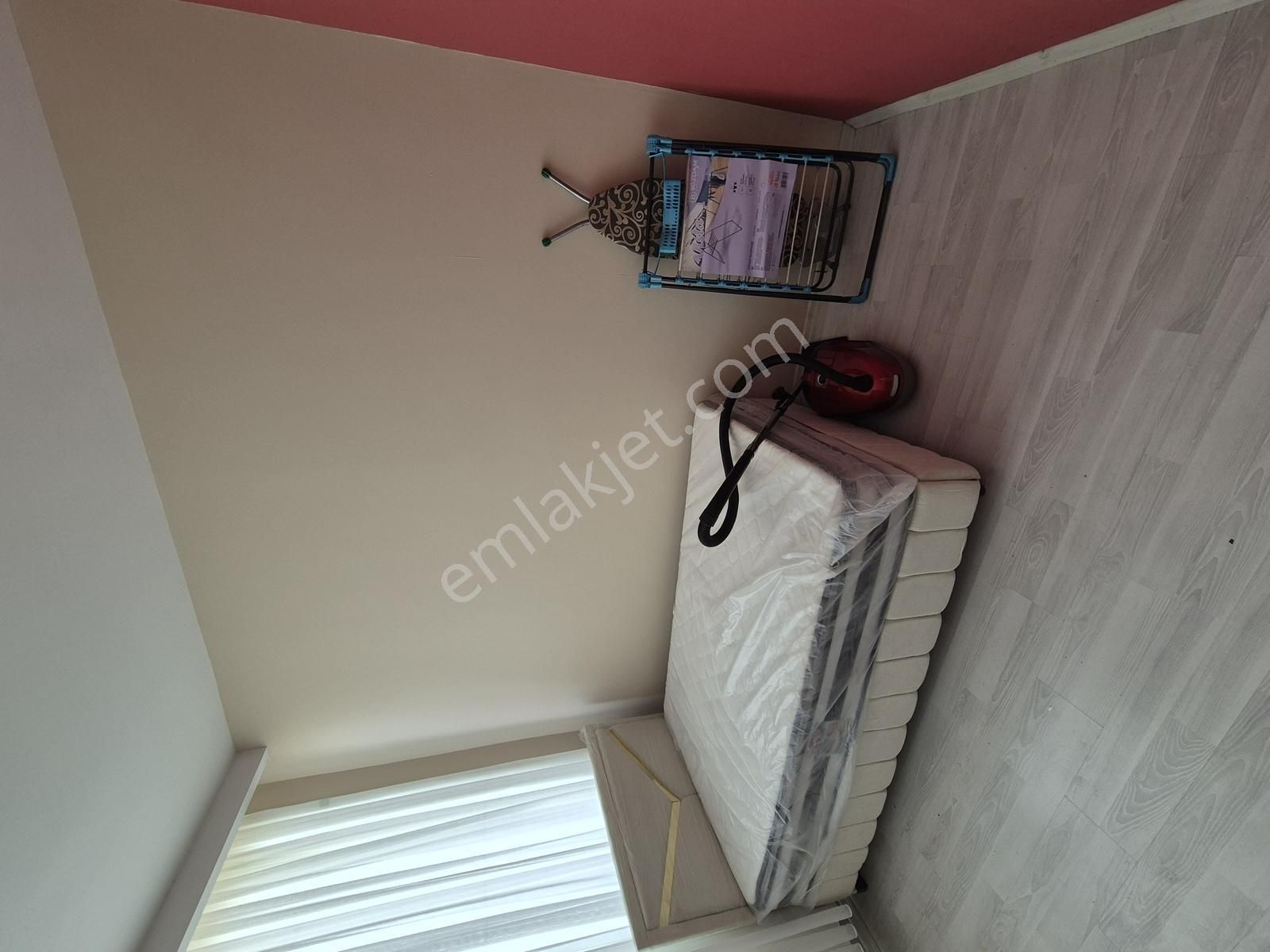 Gültepe'de 1+1 Full Eşyalı Az Katlı Geniş Oturumlu Kiralık Daire - Görsel 11