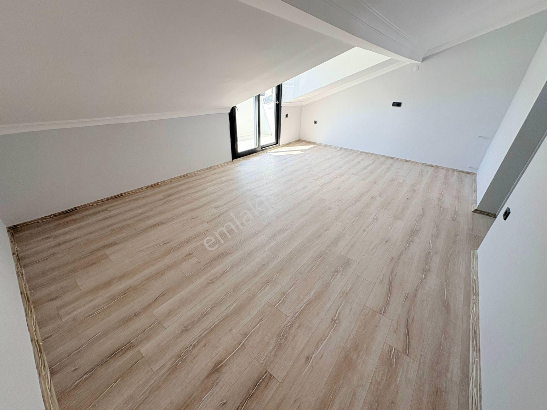 Özdere'de Deniz Tarafında Ön Cephe Sıfır 3+1 Villa - Görsel 24