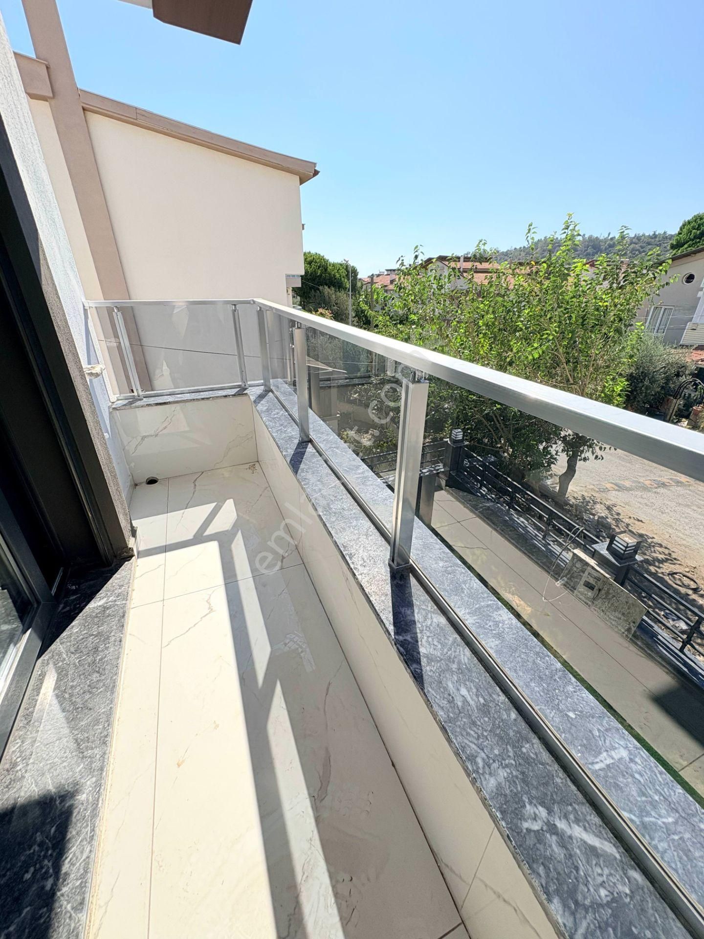 Özdere'de Deniz Tarafında Ön Cephe Sıfır 3+1 Villa - Görsel 11