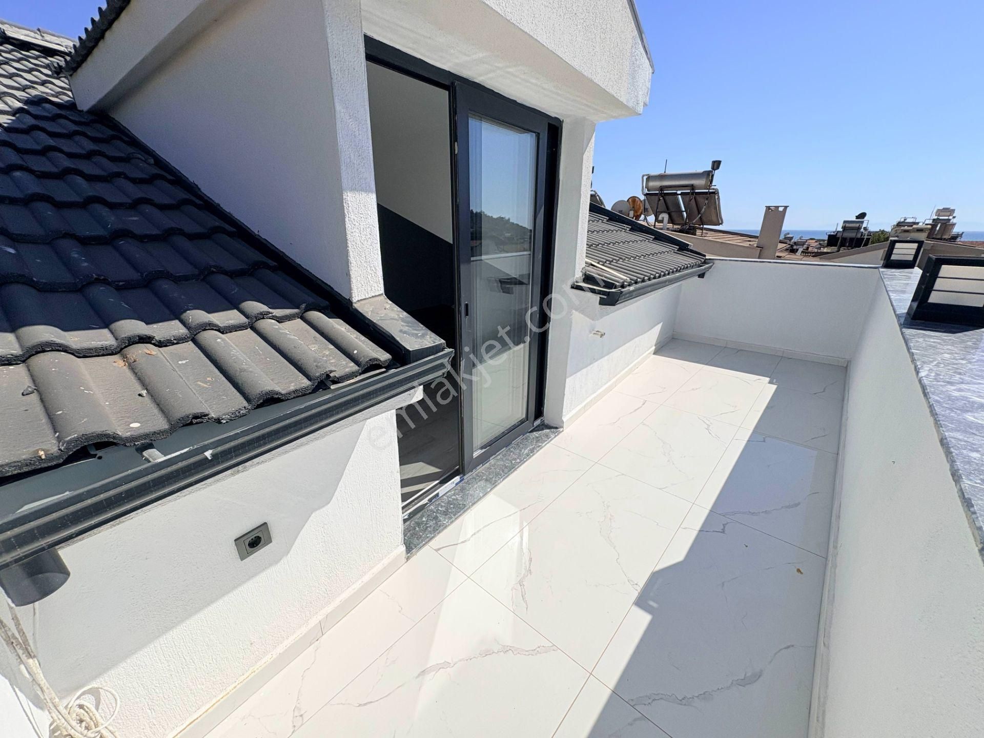 Özdere'de Deniz Tarafında Ön Cephe Sıfır 3+1 Villa - Görsel 22