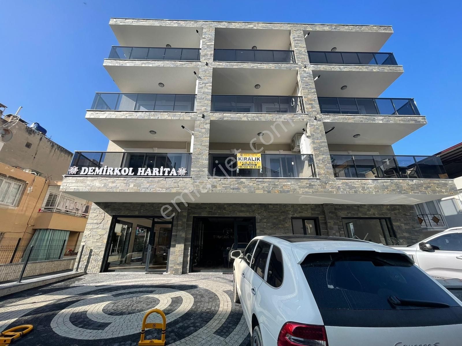 Kuşadası Merkezde Doğalgazlı Sıfır Geniş 1+1 Ara Kat Daire! - Görsel 2