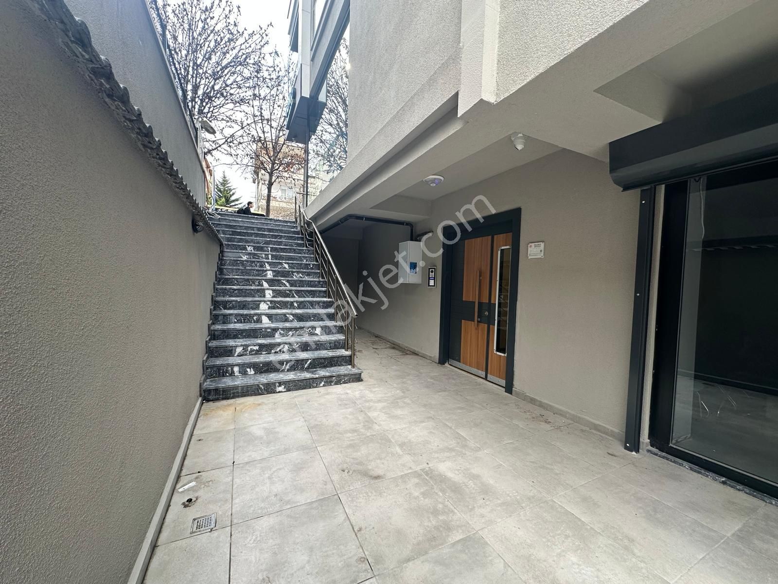 Bahçelievler Yayla Merkezde Sıfır Binada K.otoparklı 6+2 Dubleks - Görsel 35