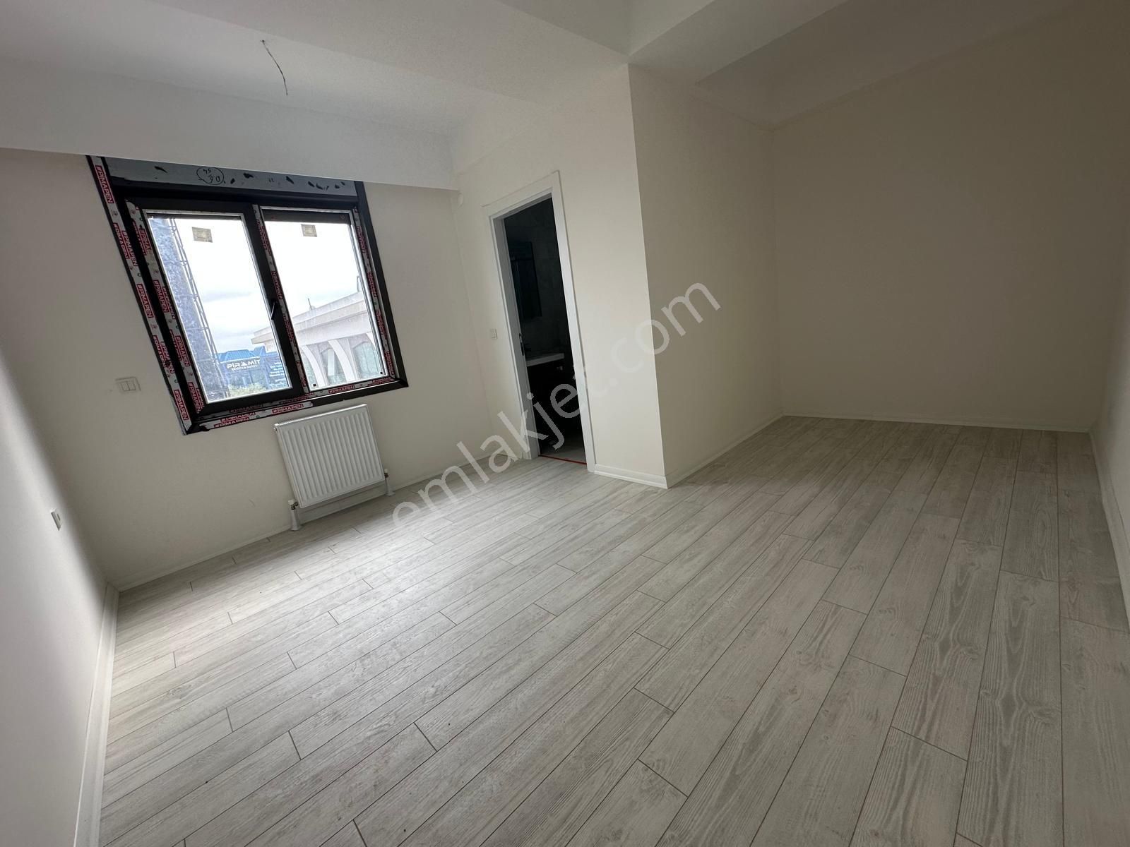 Bahçelievler Yayla Merkezde Sıfır Binada K.otoparklı 6+2 Dubleks - Görsel 10