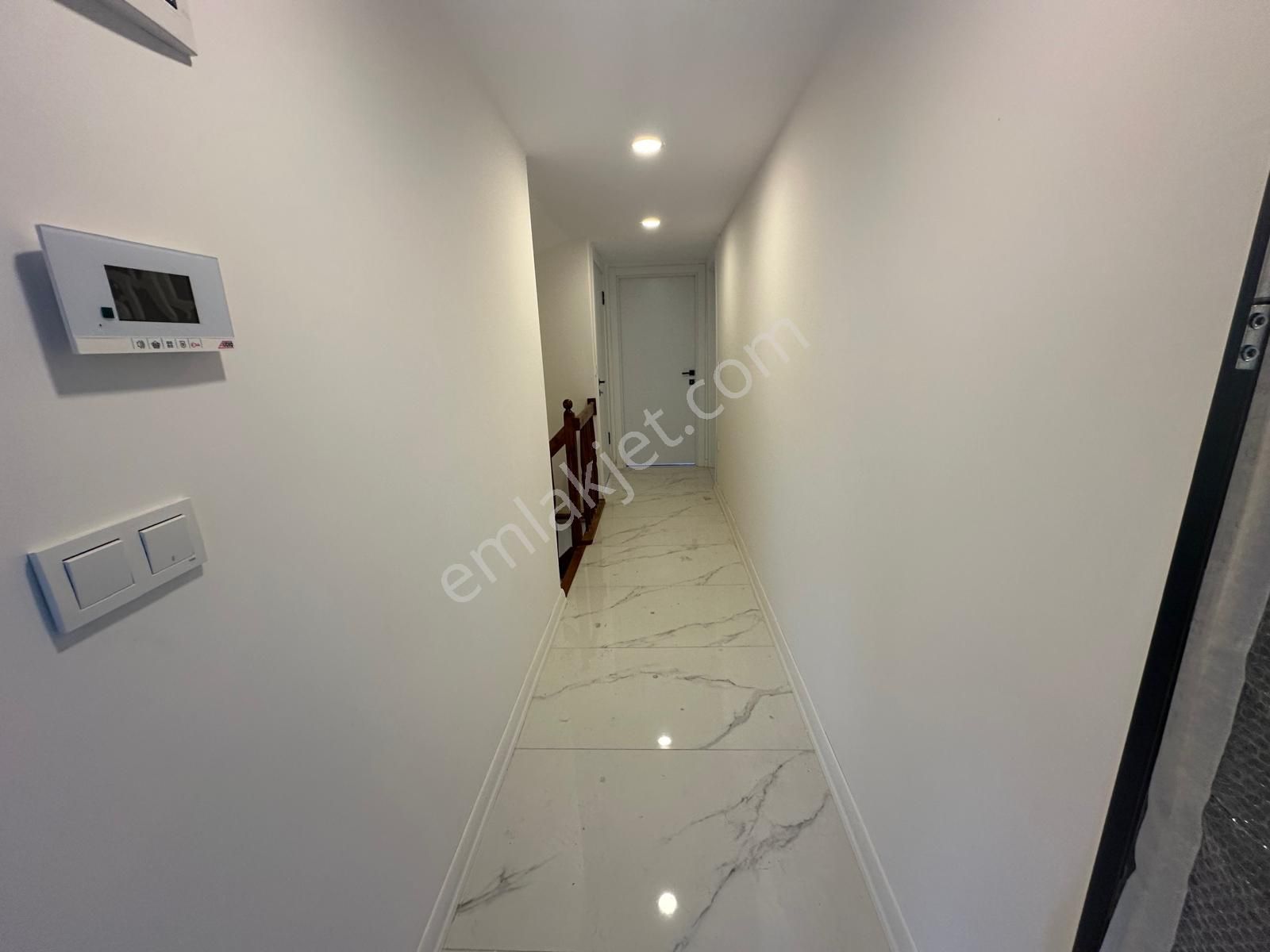 Bahçelievler Yayla Merkezde Sıfır Binada K.otoparklı 6+2 Dubleks - Görsel 28