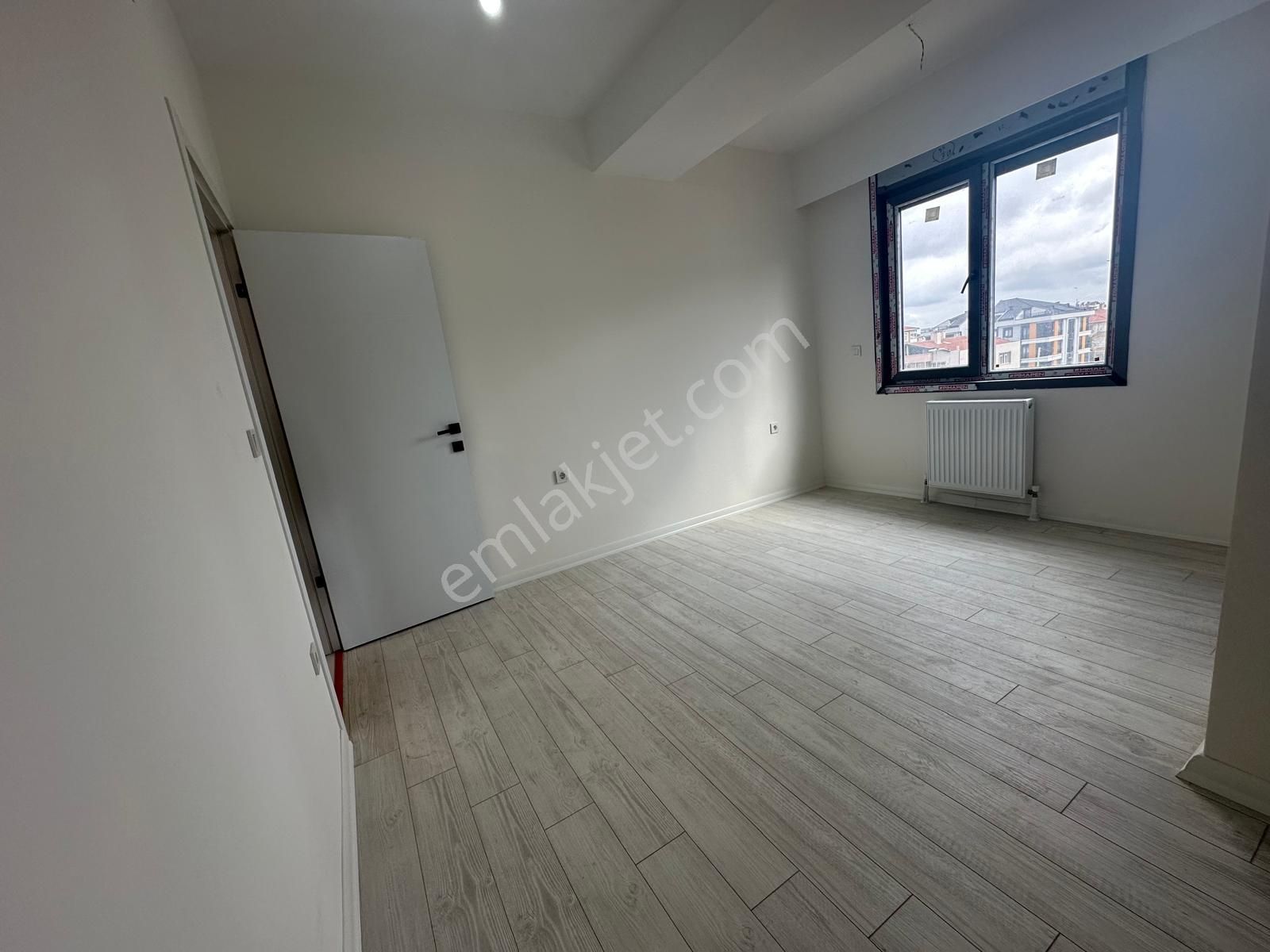 Bahçelievler Yayla Merkezde Sıfır Binada K.otoparklı 6+2 Dubleks - Görsel 11