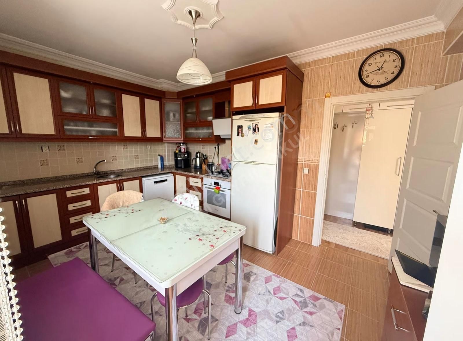 Adım Gayrimenkul/çamlıca Mh Gündüz Ökçün Bul. Yakını 135m2 3+1 - Görsel 2