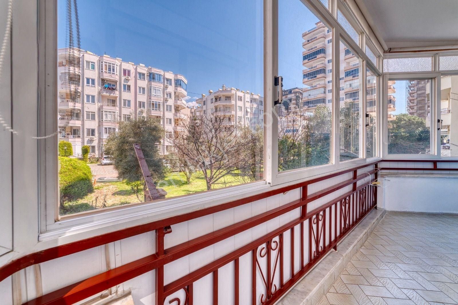 Alanya Mahmutlar’da Denize Sıfır 3+1 Geniş Daire – Full Deniz Manzarası - Görsel 23
