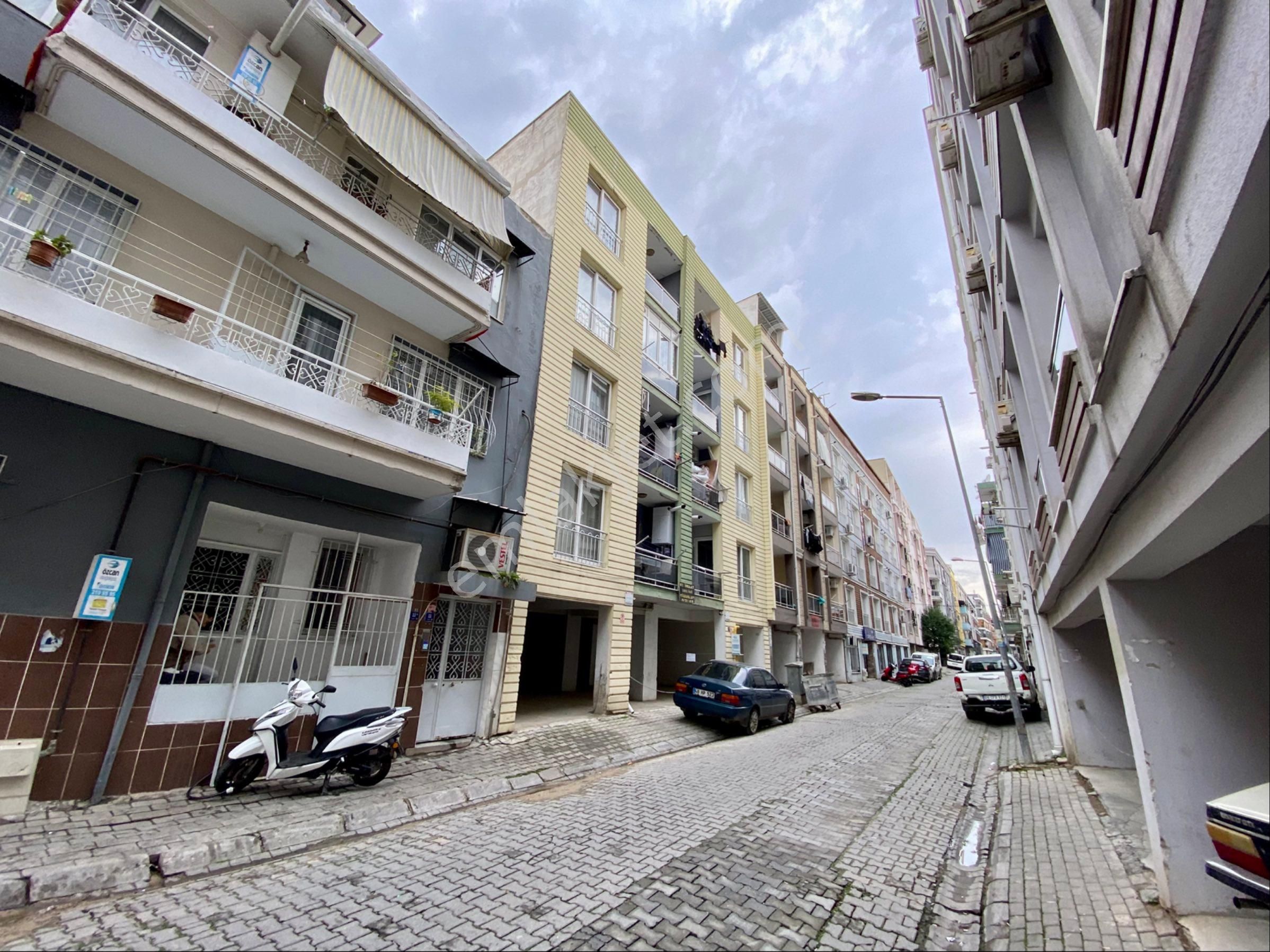 Eab’den Aydın Kiralık 2+1 90 M2 4.kat Orta Mah. Klimalı Eşyalı Daire