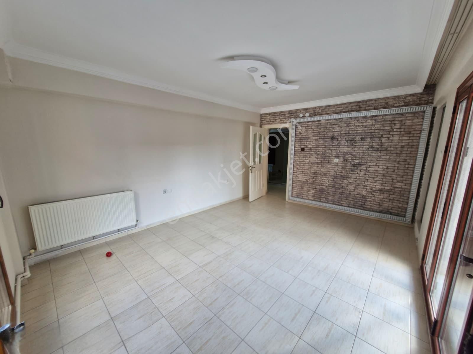 Çiğli Balatçık Merkezi Konum Kiralık 3+1 Daire - Görsel 3