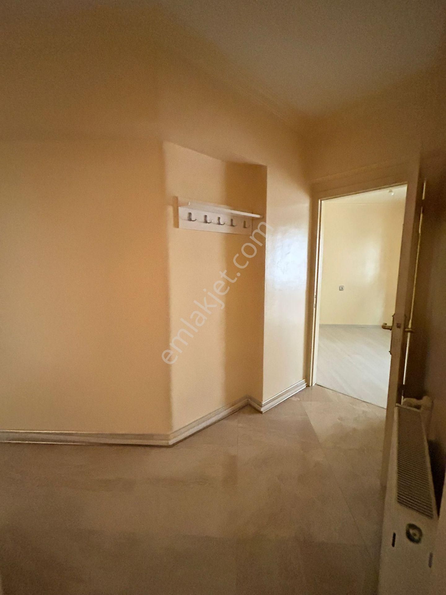 Kiralık*osmangazi Mah*osmanhamdi Okulu Yanı*katta Yapılı 3+1 Daire* - Görsel 4