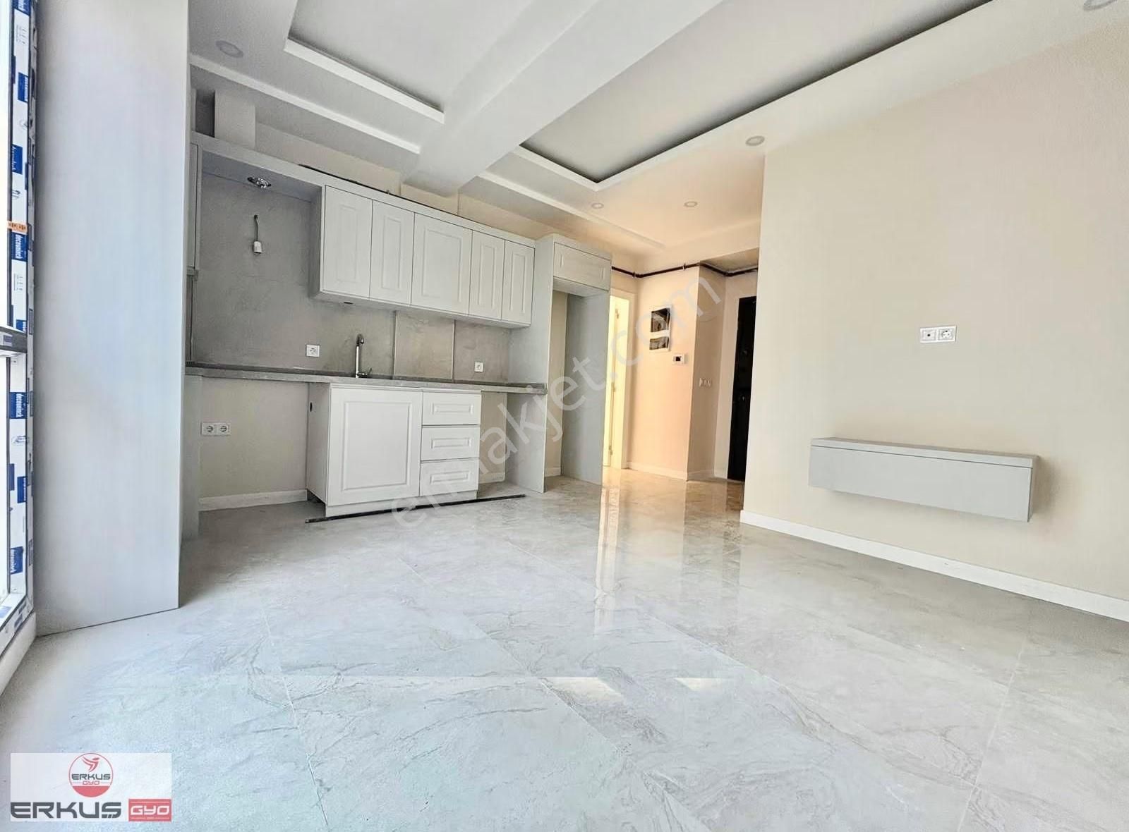 Erkuş Gayrimenkul'den Akkonak Mahallesinde Sıfır 1+1 2+1 Apart - Görsel 9