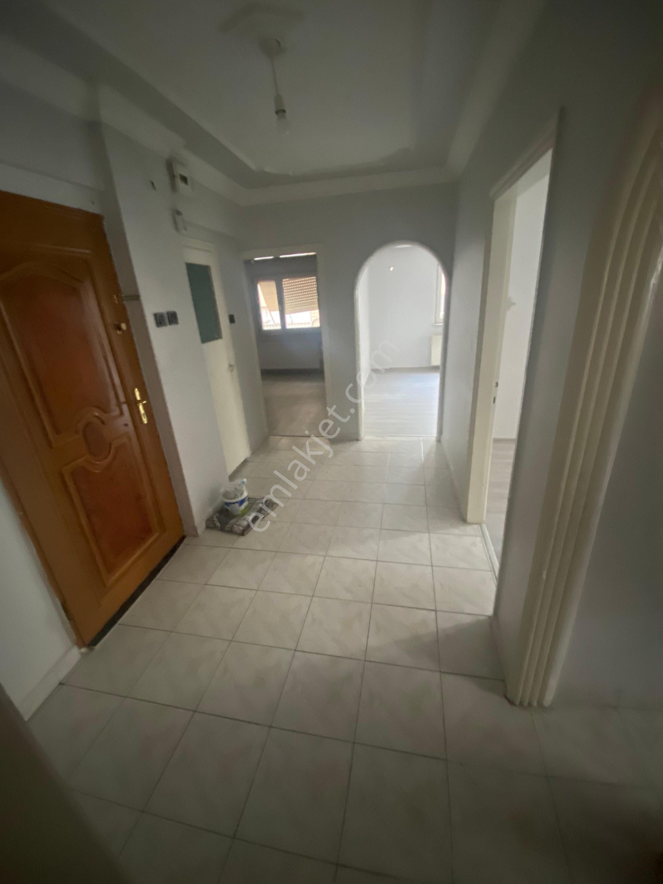 Cihangir Enlaktan Selimiyede Bakımlı Kiralık Daire - Görsel 15