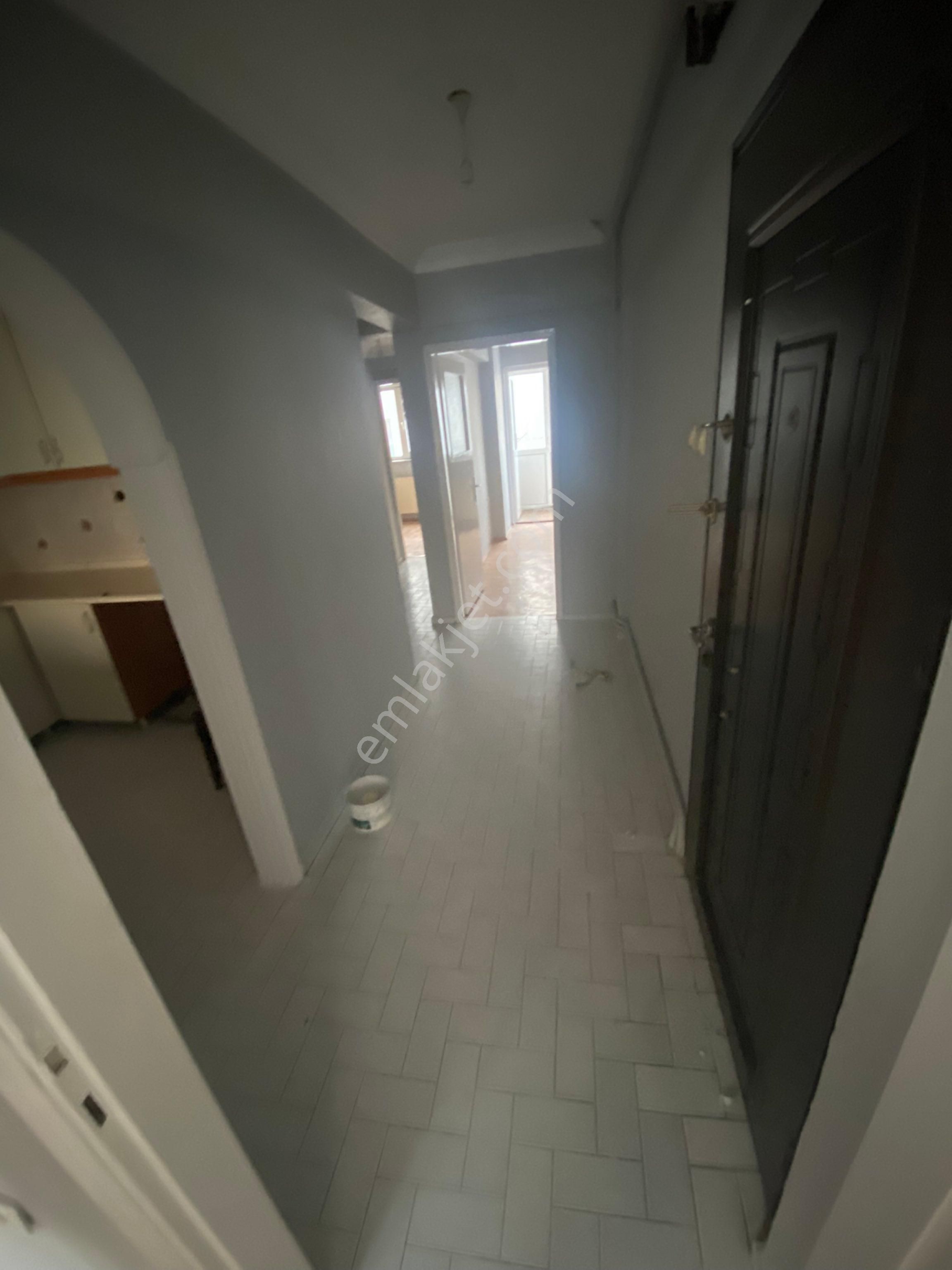 Cihangir Enlaktan Selimiyede Bakımlı Kiralık Daire - Görsel 2