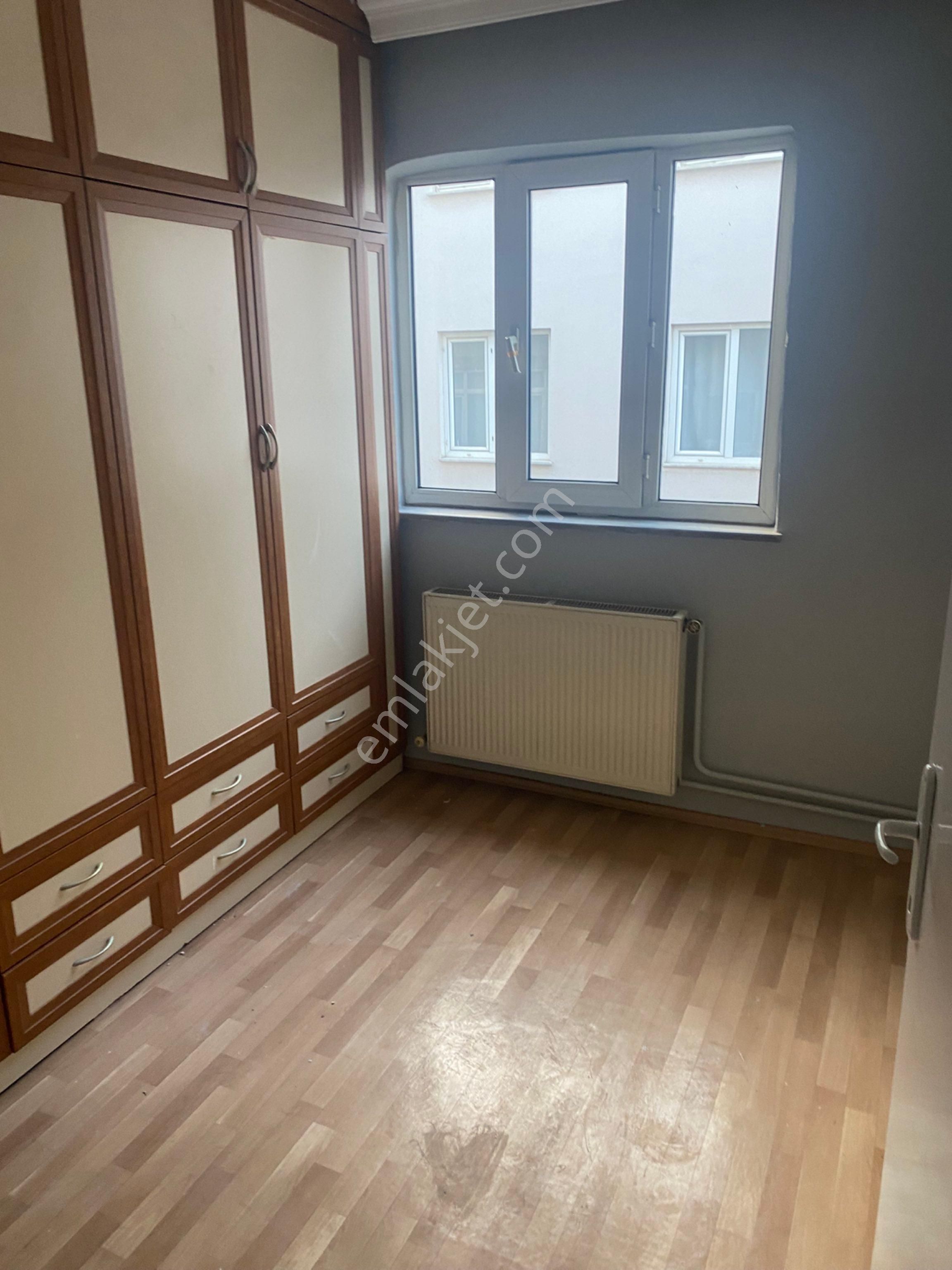 Cihangir Enlaktan Selimiyede Bakımlı Kiralık Daire - Görsel 8