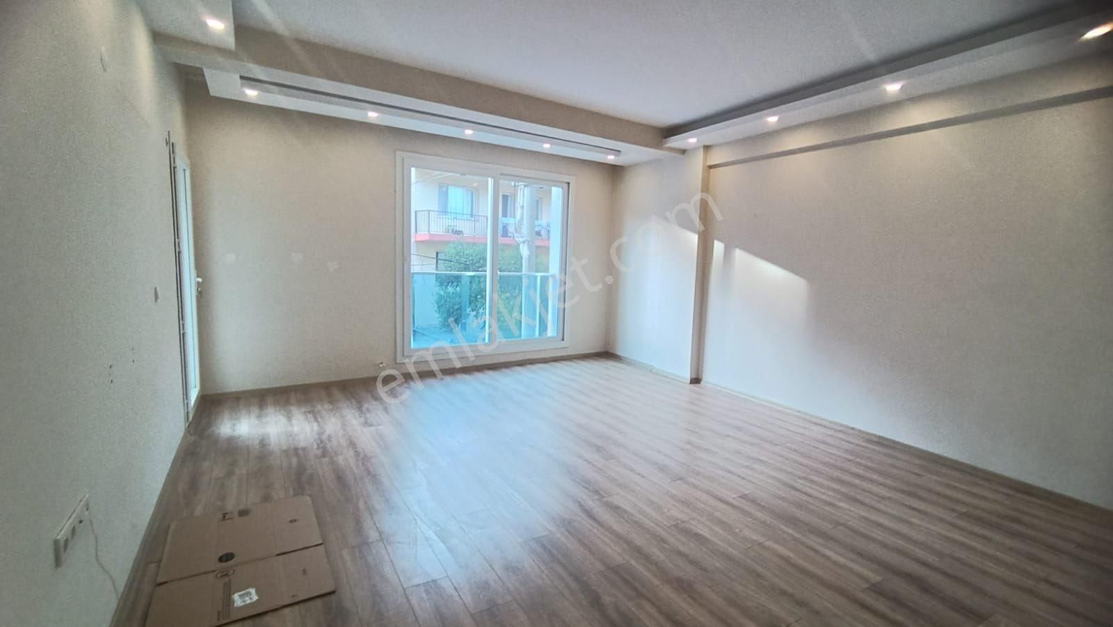 İzmir Bayraklı Erenler‘de 100 Yıl Okuluna Yakın Konumda Harika Kiralık Daire Asansürlü Bina - Görsel 4