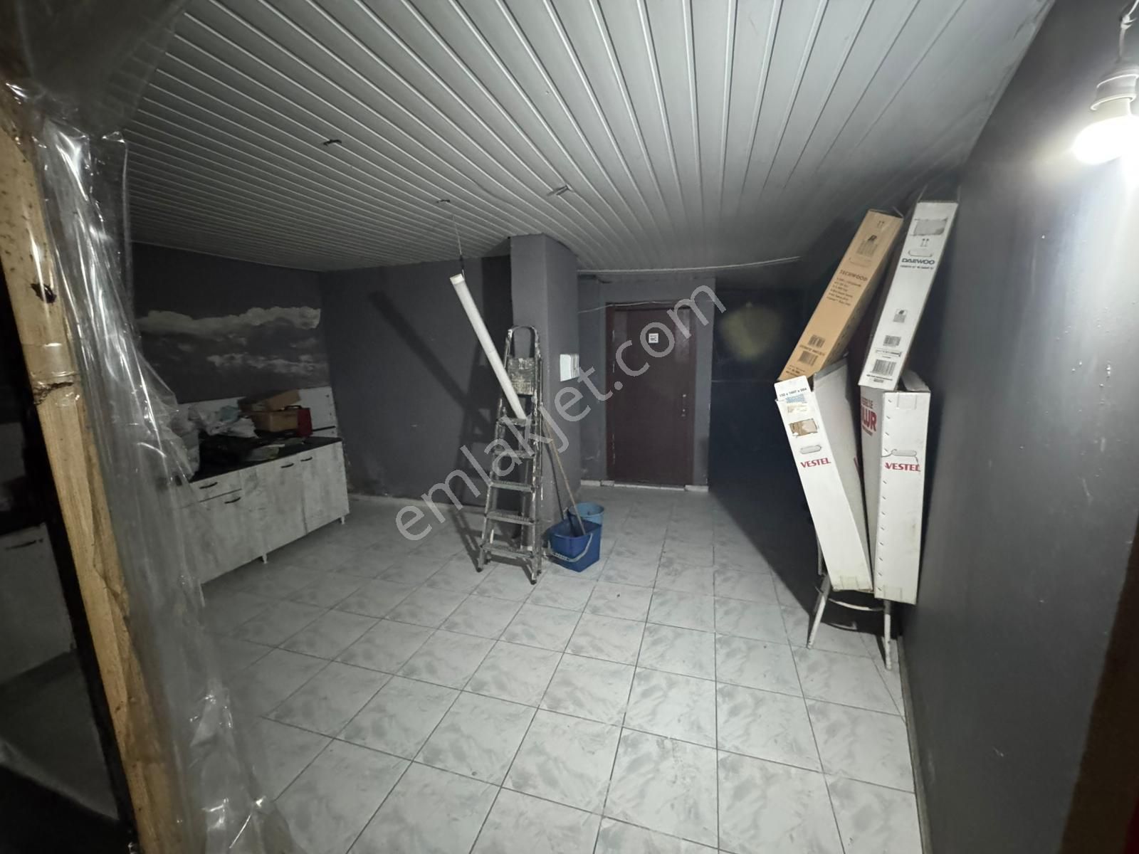 Kaçmaz Fırsat! Vatan Caddesi Girişli, 280 M² Çift Girişli, İskanlı Ve Krediye Uygun Satılık Depo - Görsel 15
