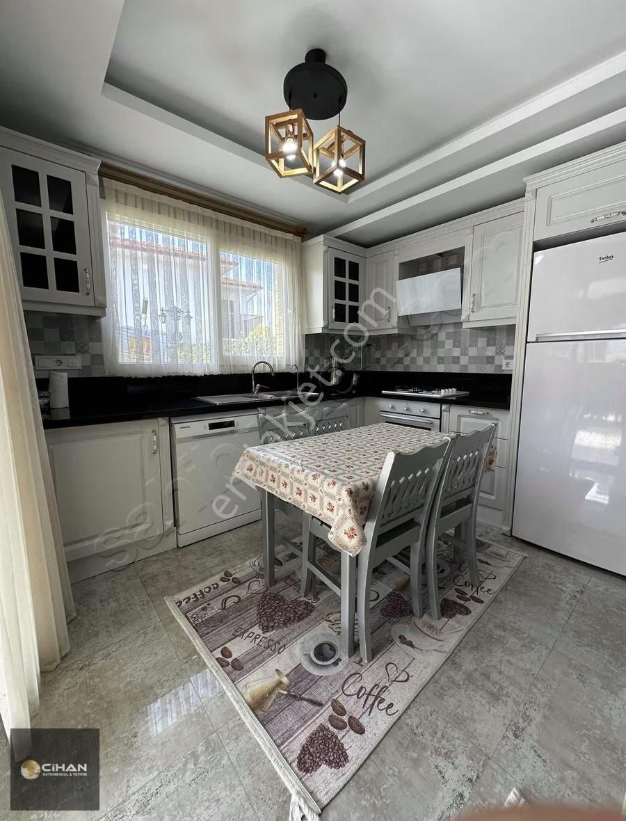 Kuşadası Karaovada Müstakil Denize Yazlık - Görsel 16