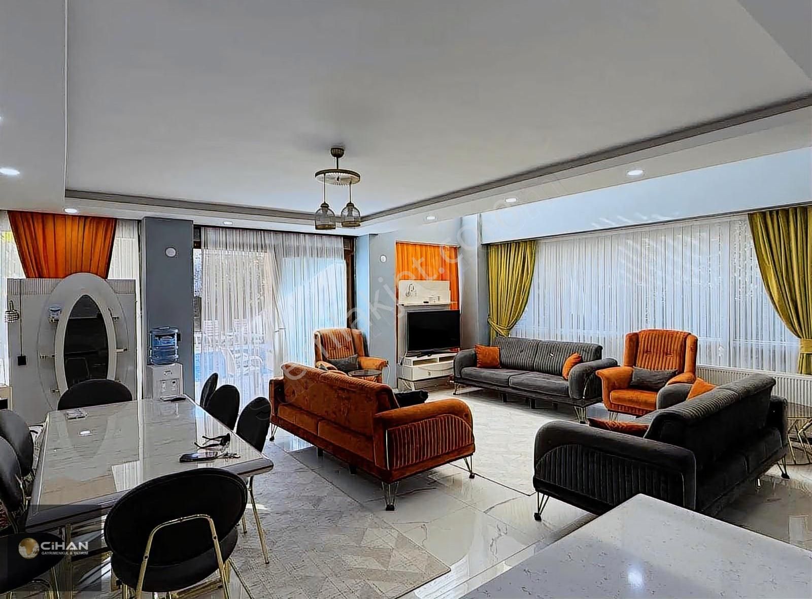 Fırsat!!!! Kuşadasında Havuz, Asansör, Eşyalı Satlık Villa - Görsel 16