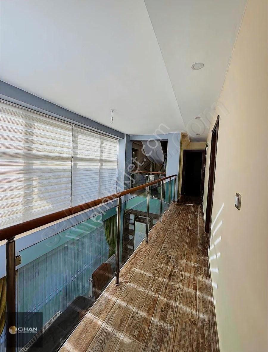 Fırsat!!!! Kuşadasında Havuz, Asansör, Eşyalı Satlık Villa - Görsel 30