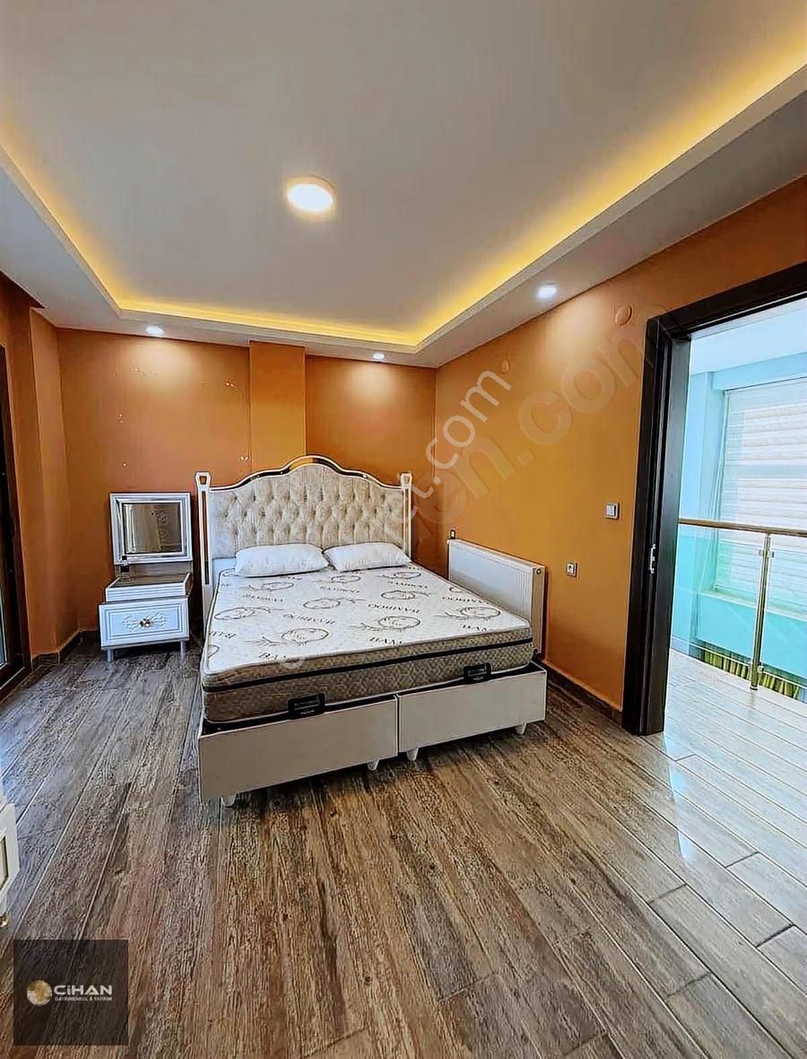 Fırsat!!!! Kuşadasında Havuz, Asansör, Eşyalı Satlık Villa - Görsel 11