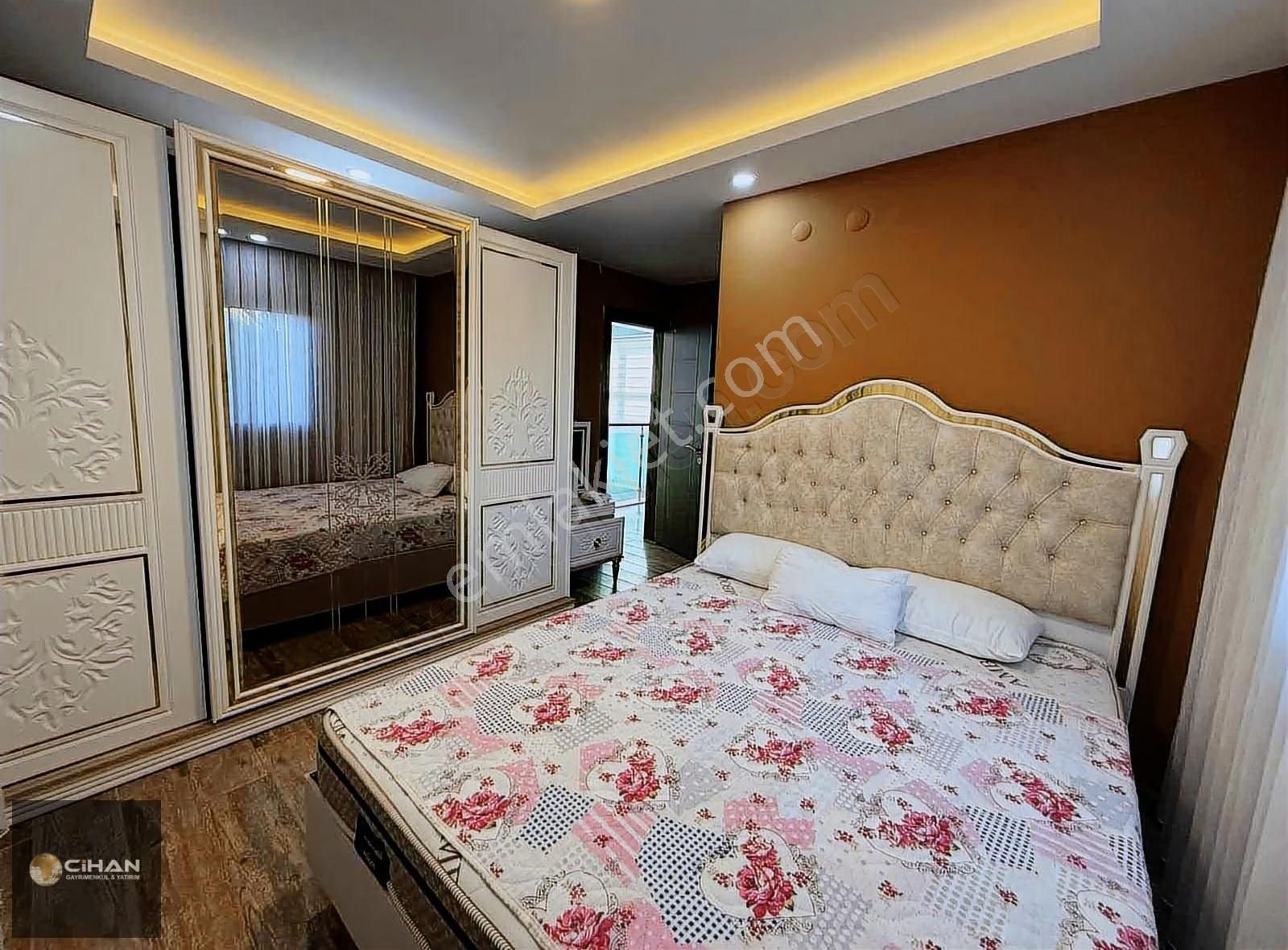 Fırsat!!!! Kuşadasında Havuz, Asansör, Eşyalı Satlık Villa - Görsel 32