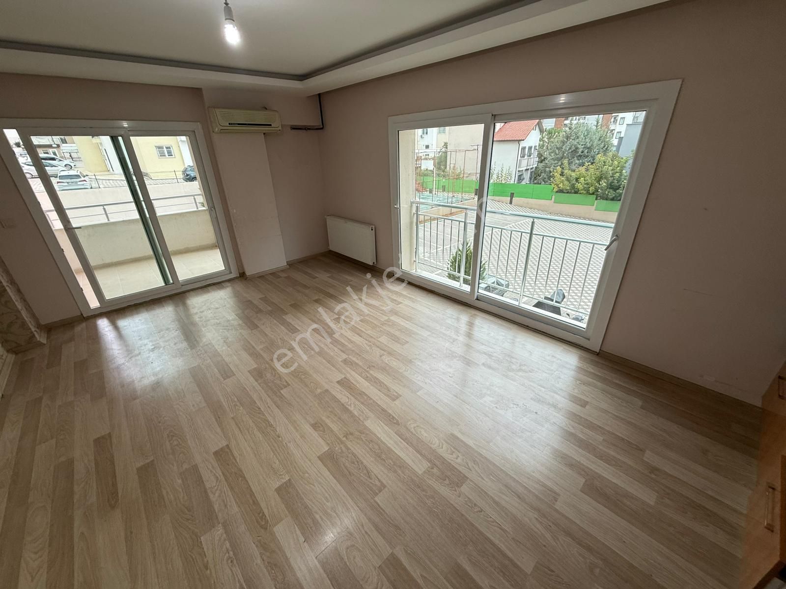 İz'den 100.yıl Merkezi Konum'da Giyinme Odalı 3+1 Satılık Daire - Görsel 9