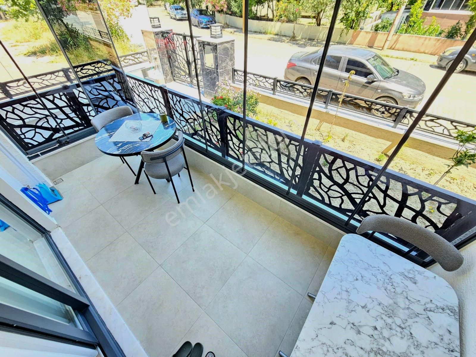 Parla'dan Altınkumda Full Eşyalı Ön Cephe Satılık 1+1 Daire - Görsel 34