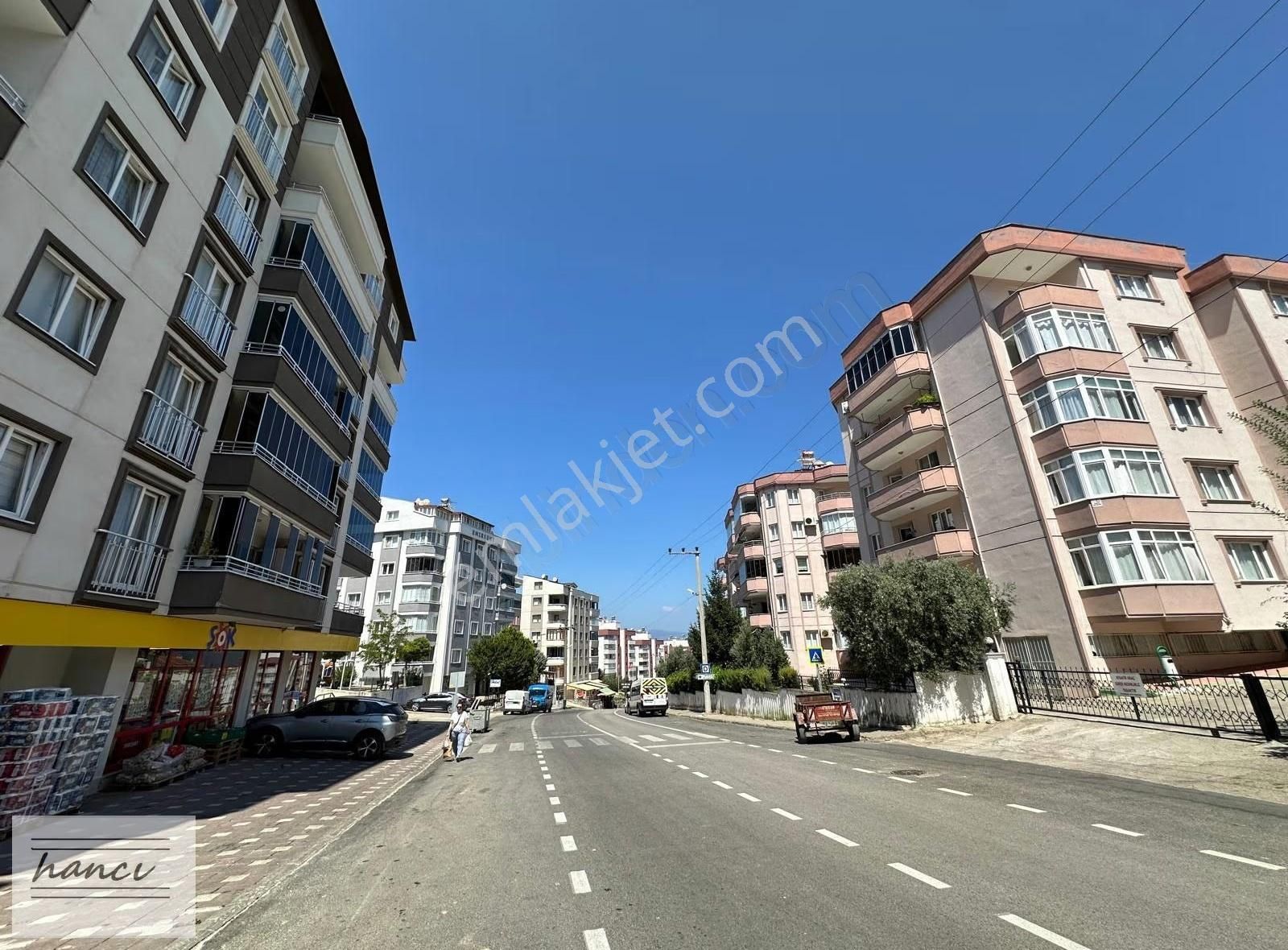 Güzelyalı Eğitim Mah Bayrak Prestij Evleri Kiralık 3+1 Daire - Görsel 2