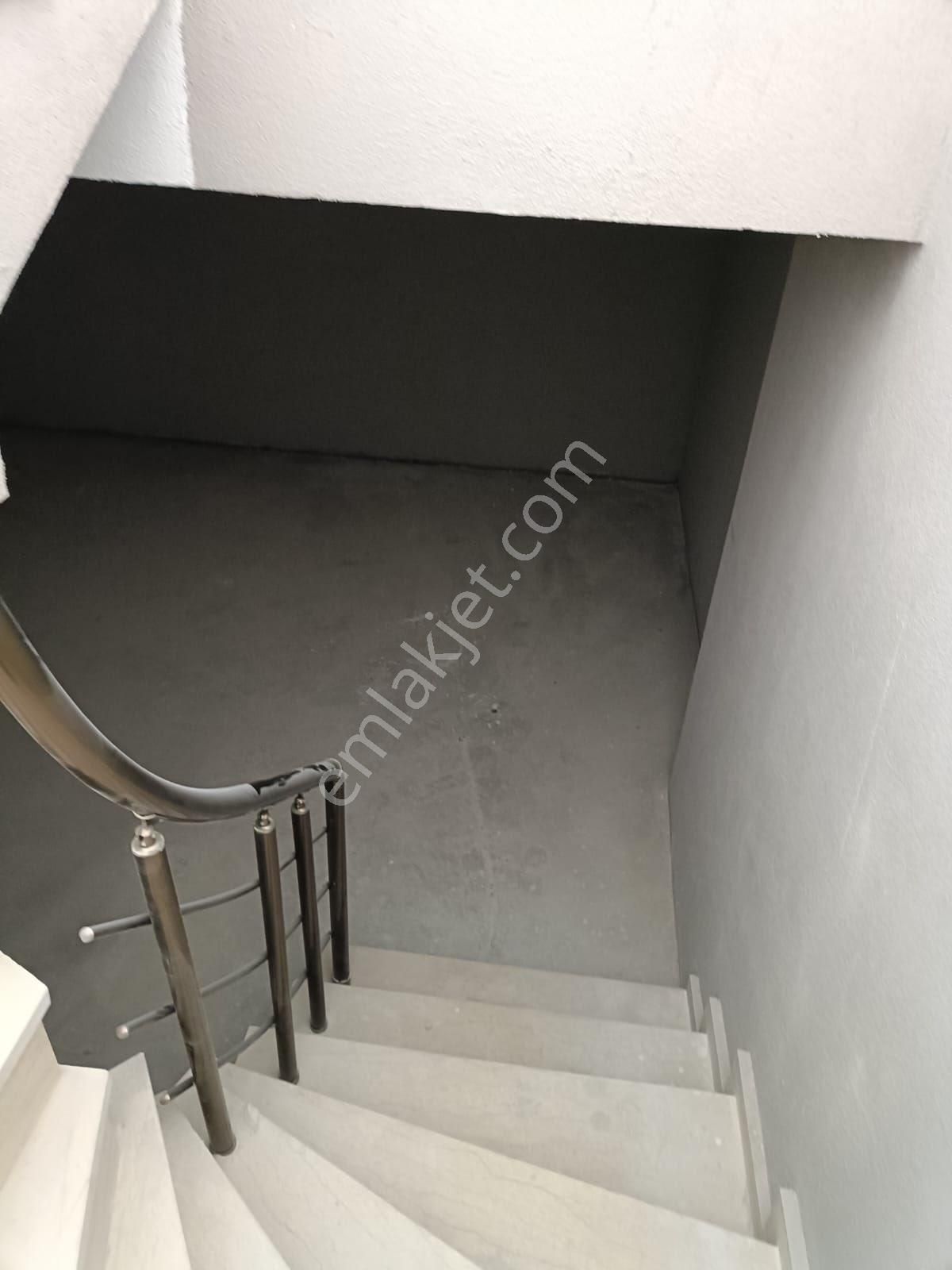 İstasyon Mahallesi Vatan Caddesi Üzerinde Kiralık Dükkan - Görsel 12