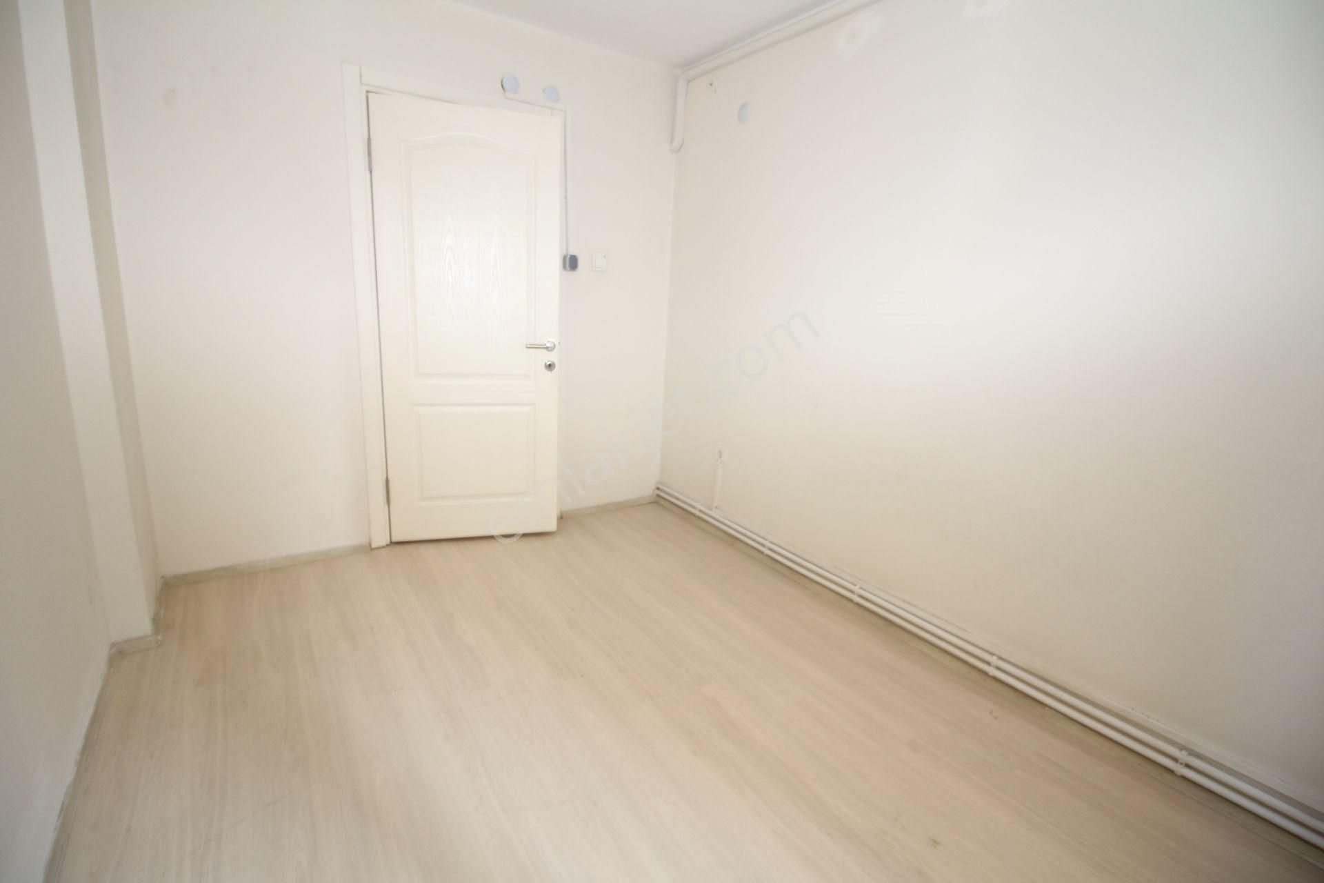 Akevler Mevkiinde Asansörlü Doğalgazlı 3+1 - Görsel 15