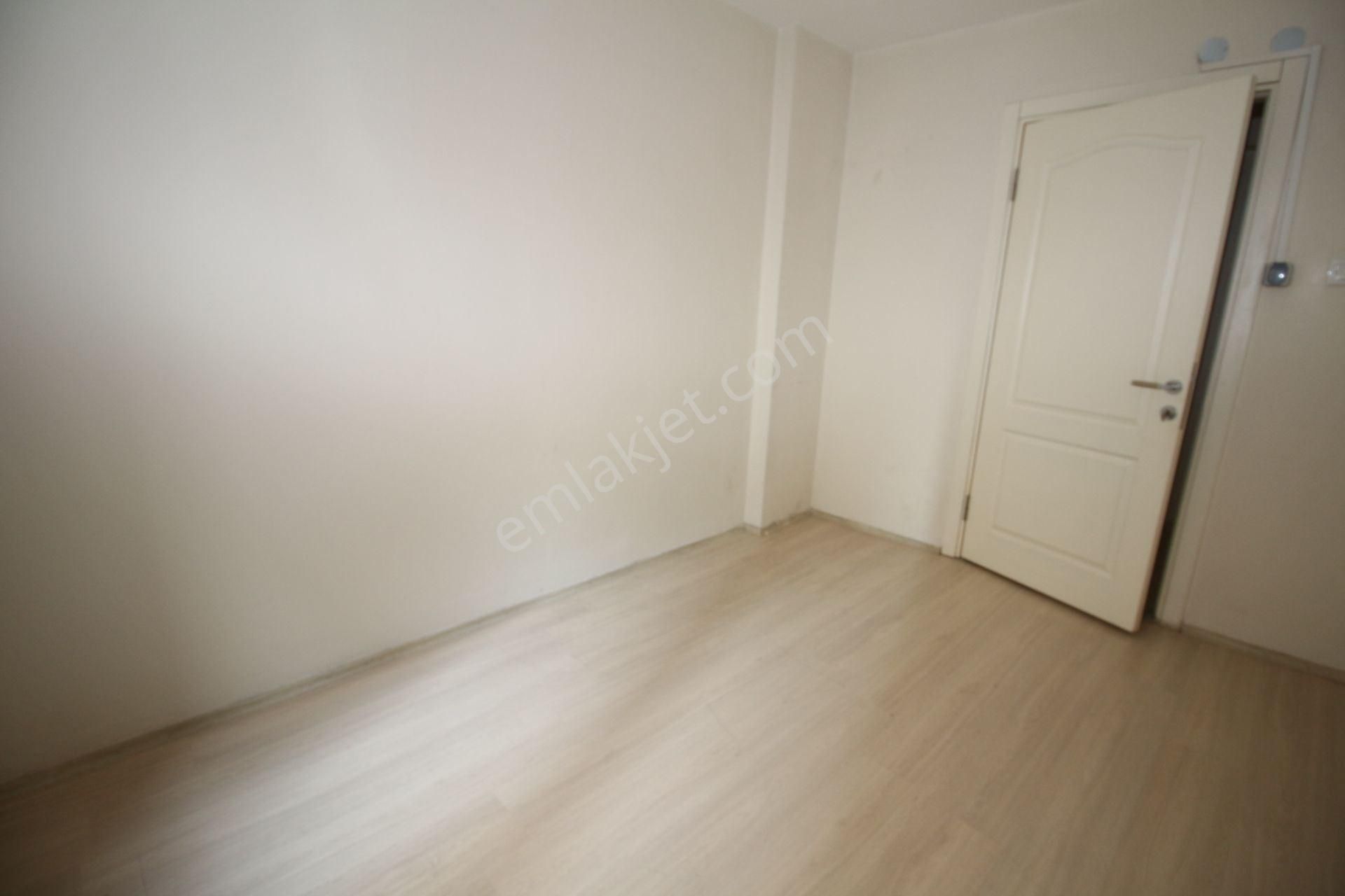 Akevler Mevkiinde Asansörlü Doğalgazlı 3+1 - Görsel 16