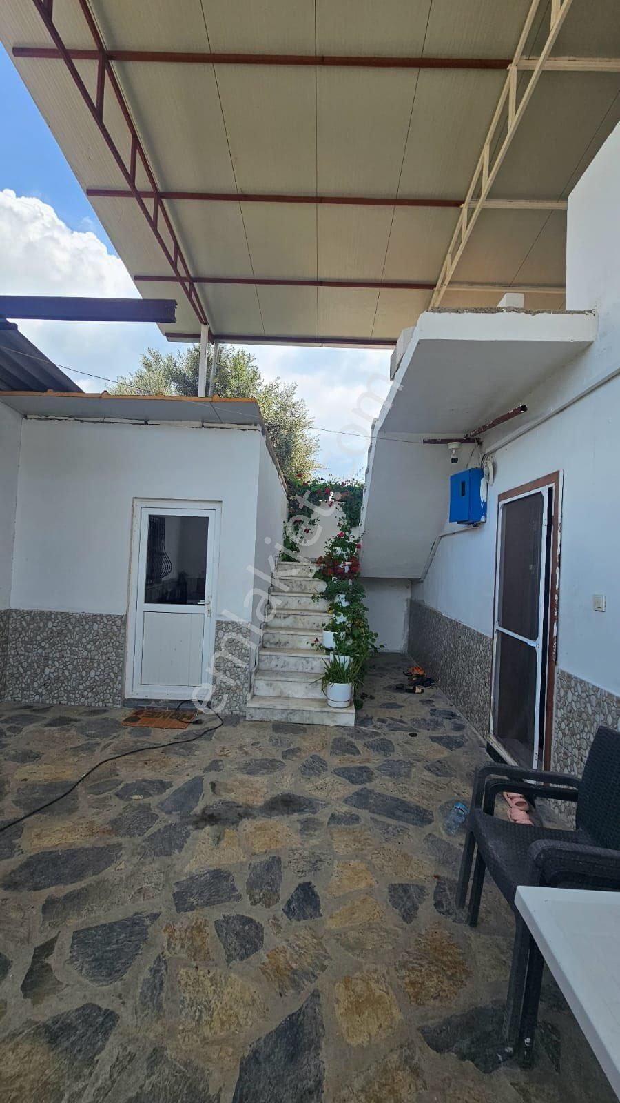 678 M2. Bahçe İçerisinde 5+1 Müstakil Satılık - Görsel 13