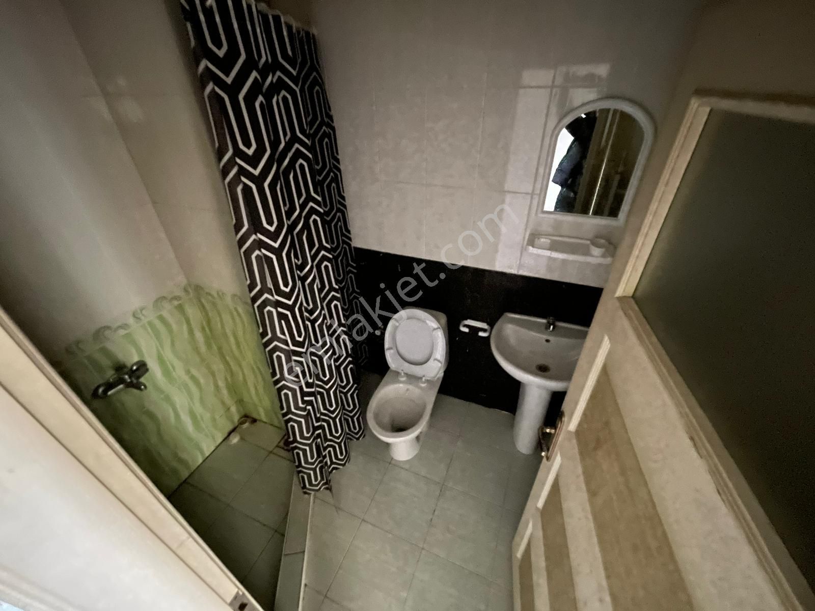 Espark Yakını Ayrı Mutfaklı 1+1 Kombili Balkonlu 1+1 Daire - Görsel 3