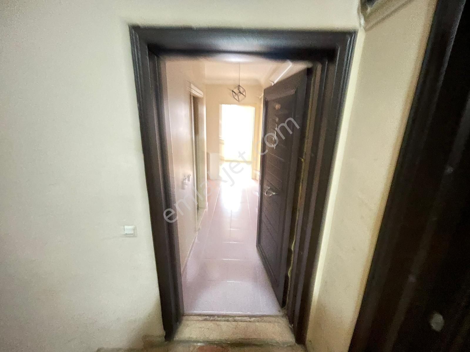 Espark Yakını Ayrı Mutfaklı 1+1 Kombili Balkonlu 1+1 Daire - Görsel 2