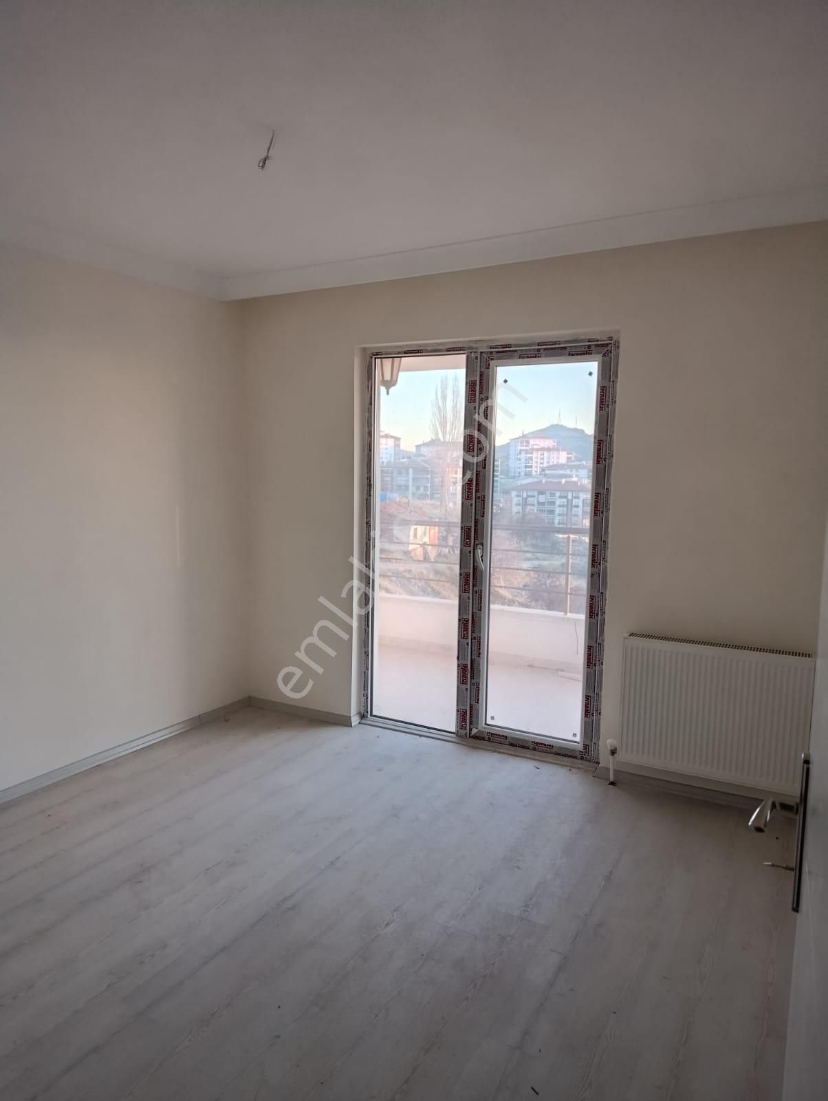 Feridunçelik'te Manzaralı Geniş Balkonlu Full Yapılı 3+1 Katta Satılık Daire !!! - Görsel 4