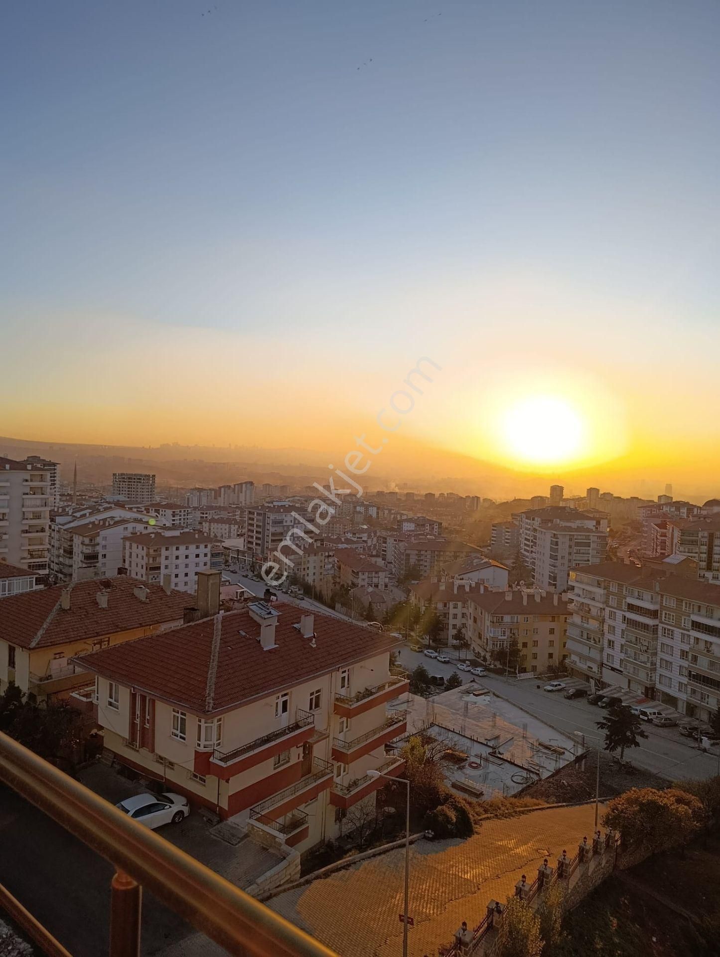 Feridunçelik'te Manzaralı Geniş Balkonlu Full Yapılı 3+1 Katta Satılık Daire !!! - Görsel 13