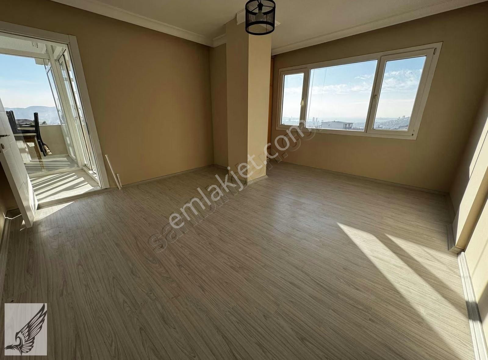 Muhteşem Manzaralı Teraslı Doğalgazlı Tadilatlı Geniş Daire - Görsel 20