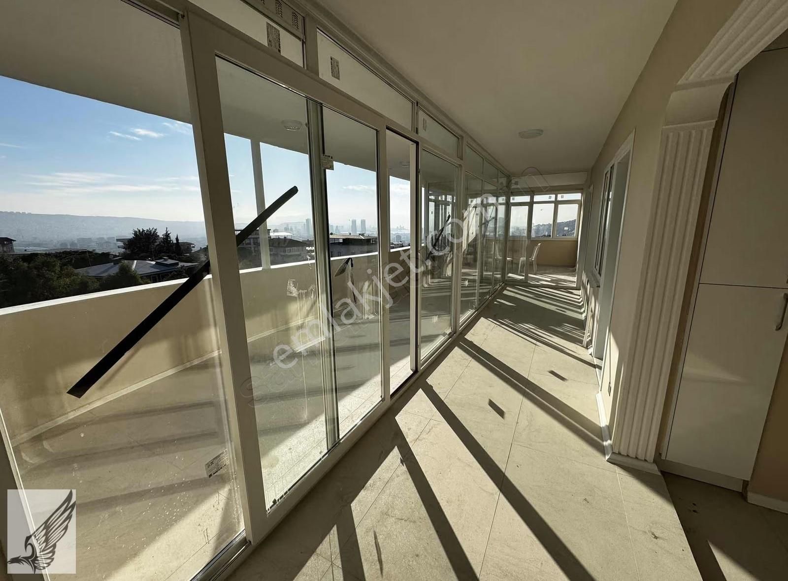 Muhteşem Manzaralı Teraslı Doğalgazlı Tadilatlı Geniş Daire - Görsel 5