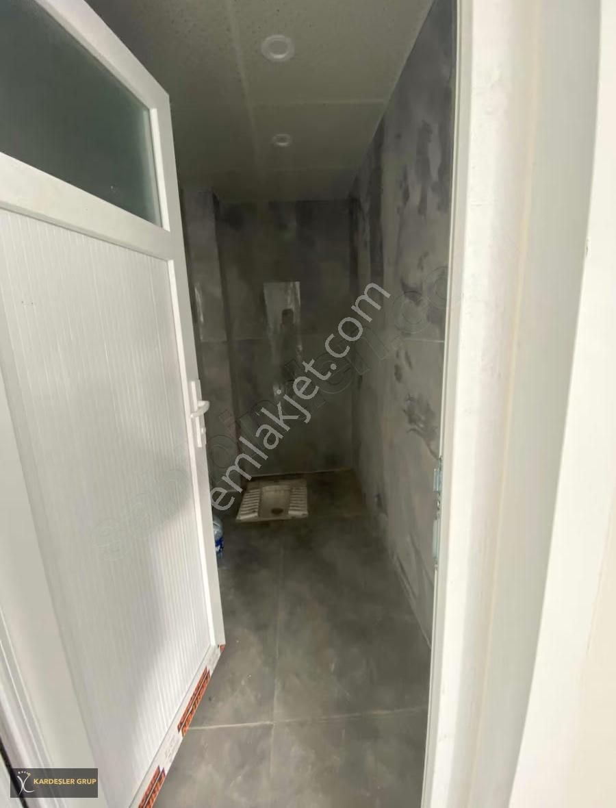 Kardeşler Grup'tan Kiralık Depolu Dükkan - Görsel 5