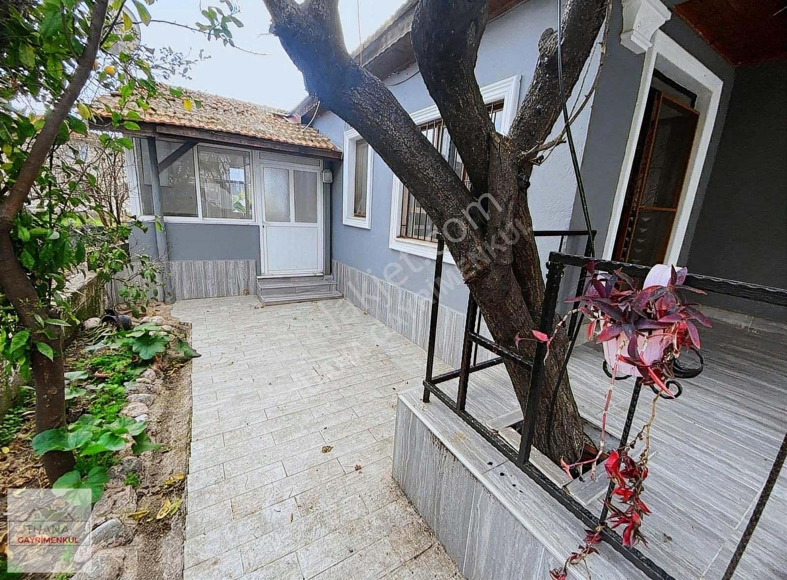 Tuana Emlaktan Gülpınar Mahallesinde Kiralık 2+1 Müstakil Ev - Görsel 12